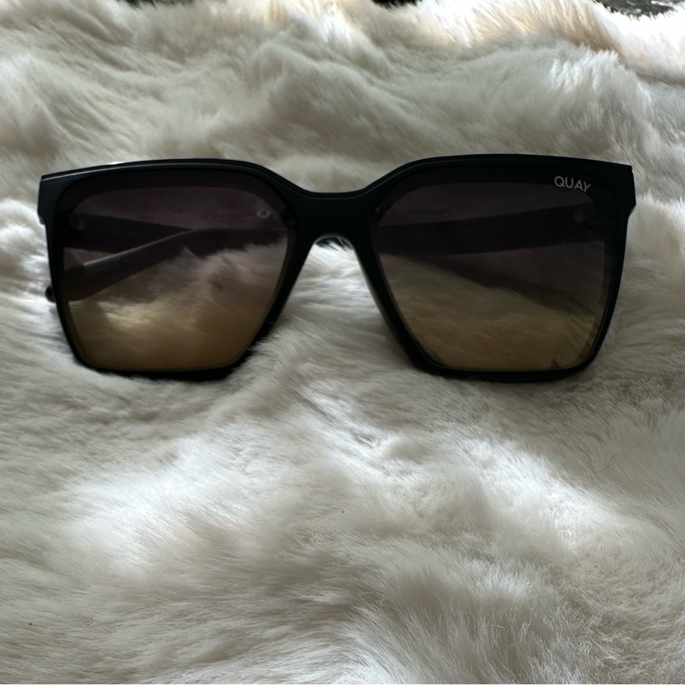 Quay Australia Gradient Black Sunglasses